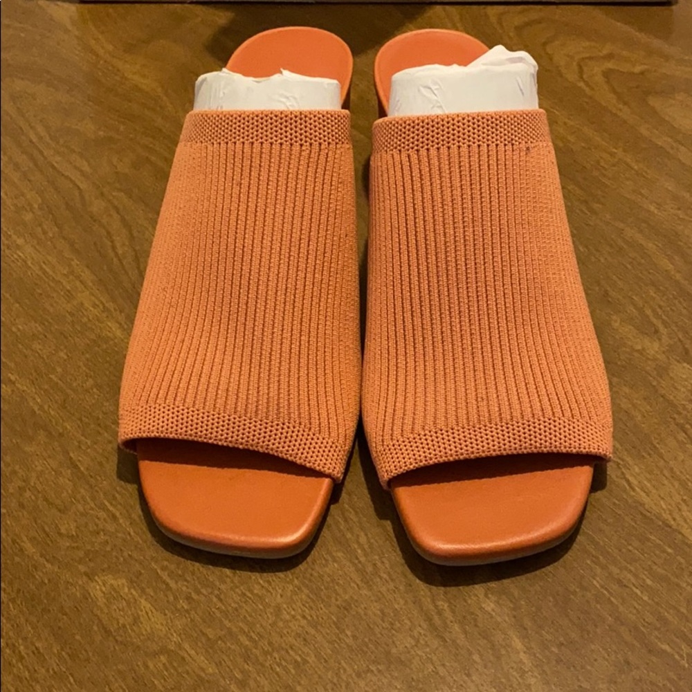 Everlane Reknit Glove Mule in Coral